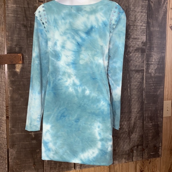 Loving Heart Long Sleeve Size Small - Picture 4 of 6